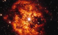 כוכב וולף-ראייה והערפילית שעוטפת אותו, צילום NASA/ESA Hubble Space Telescope